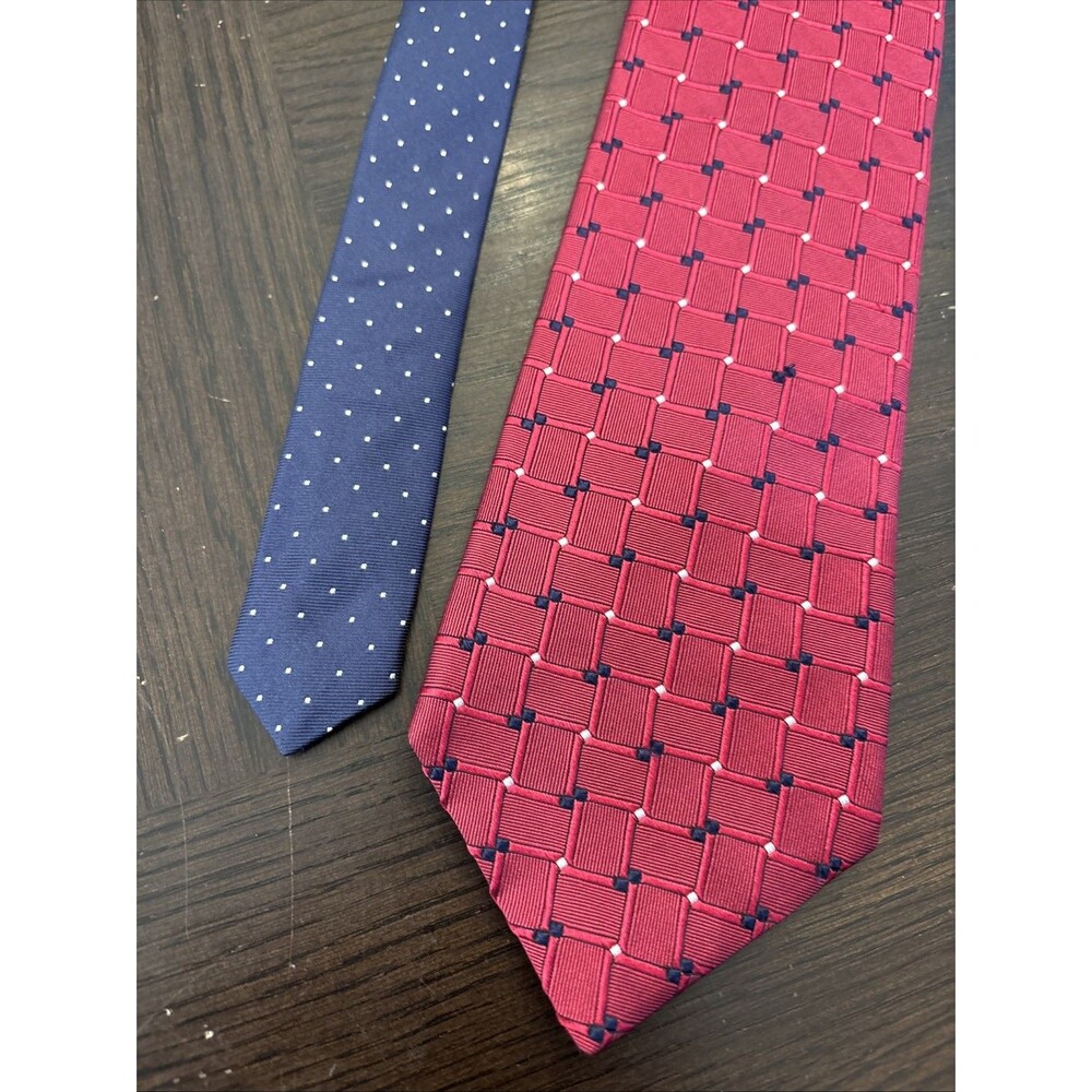 Tommy Hilfiger Neck Tie Geometric, Red White Blue Italian Silk Print & USA MADE